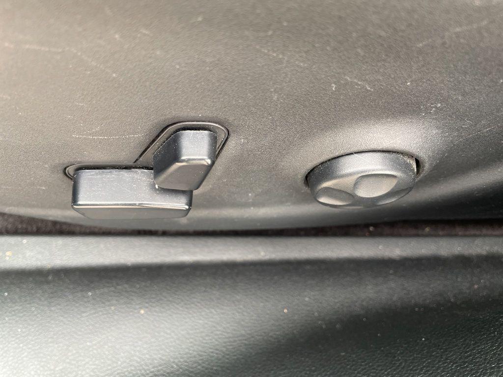 used 2019 Jeep Cherokee car, priced at $14,994