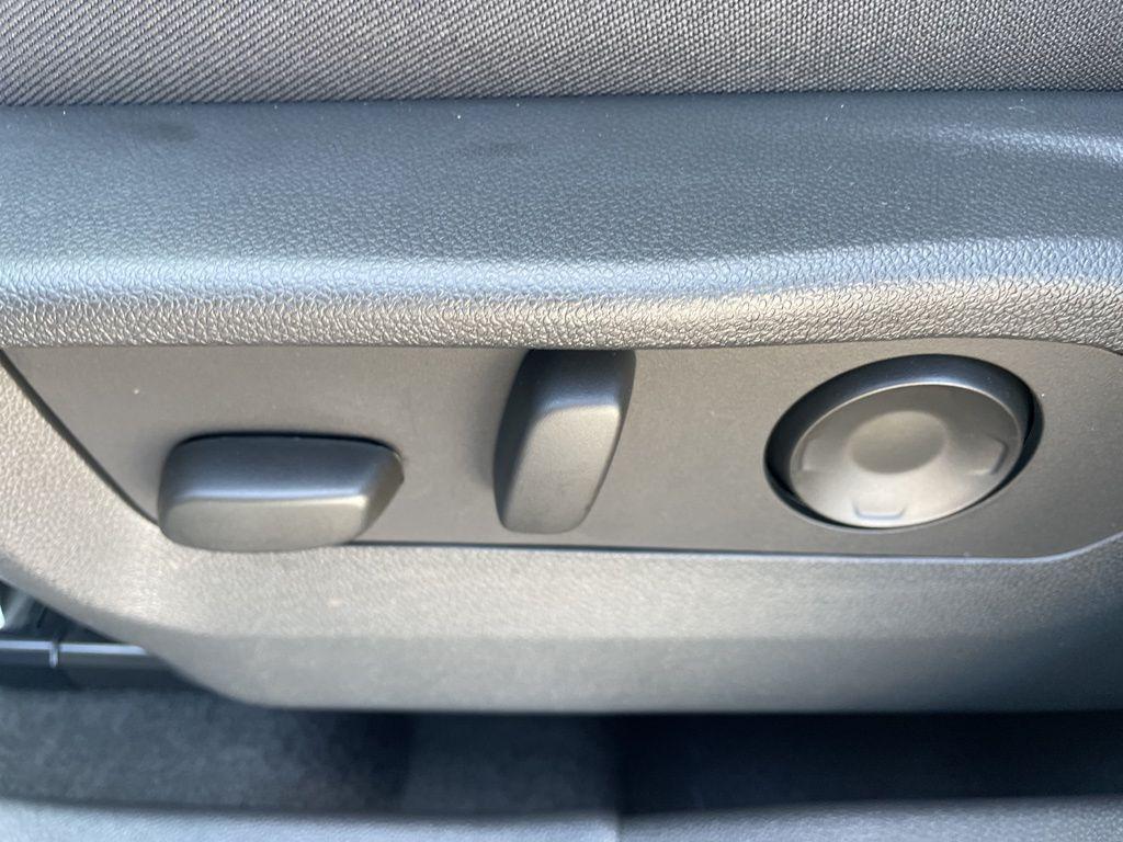 new 2026 Buick Envision car, priced at $45,798
