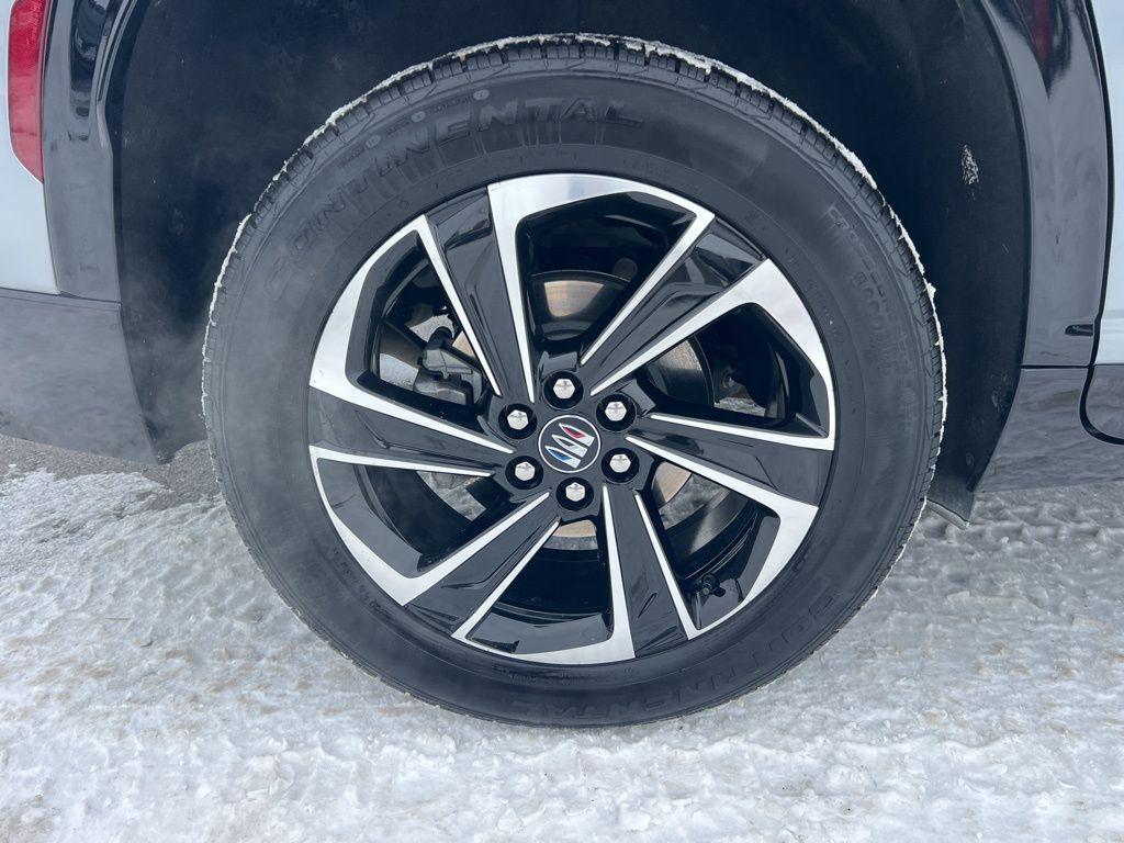 used 2025 Buick Enclave car, priced at $39,161