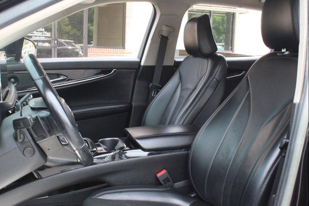 used 2021 Lincoln Nautilus car, priced at $25,995
