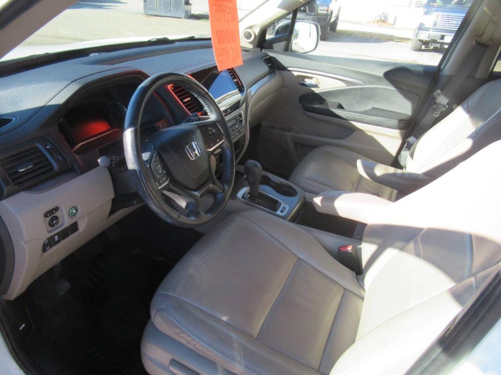 used 2020 Honda Pilot car, priced at $13,995