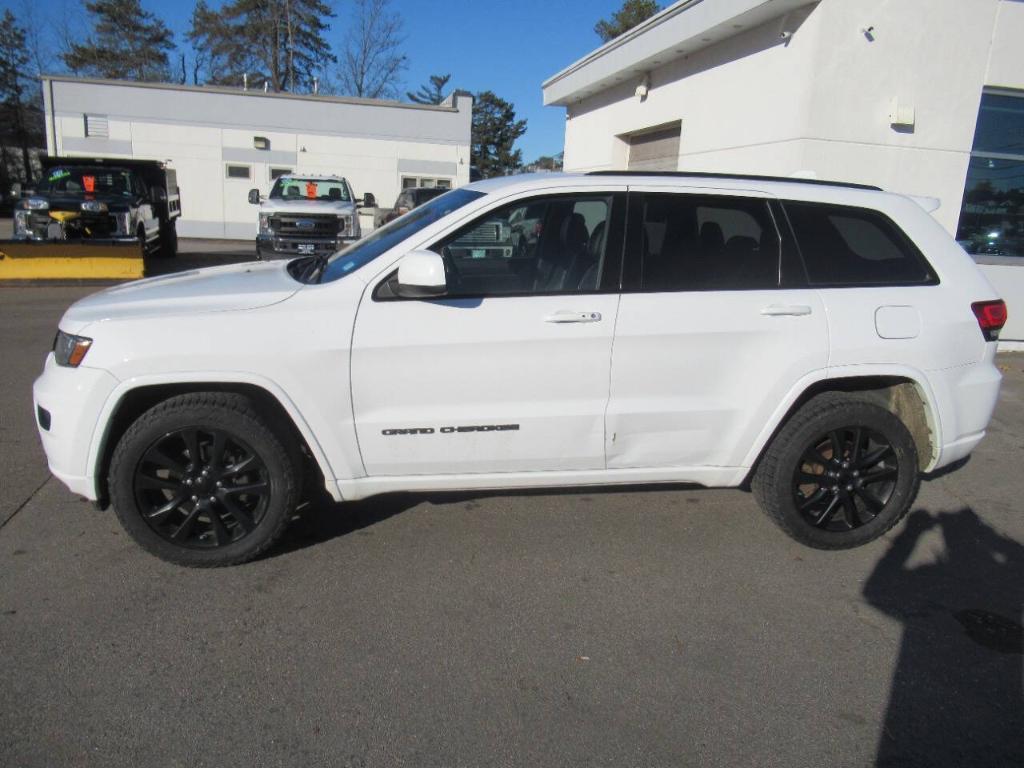 used 2017 Jeep Grand Cherokee car, priced at $8,995