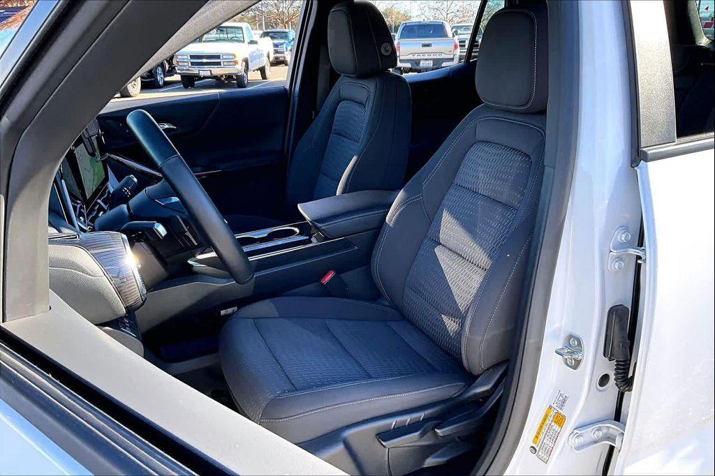 used 2025 Chevrolet Equinox car, priced at $26,761