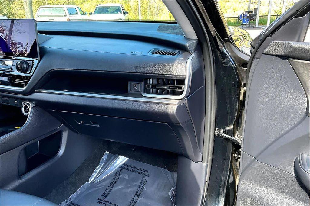 used 2025 Toyota Grand Highlander car, priced at $43,762