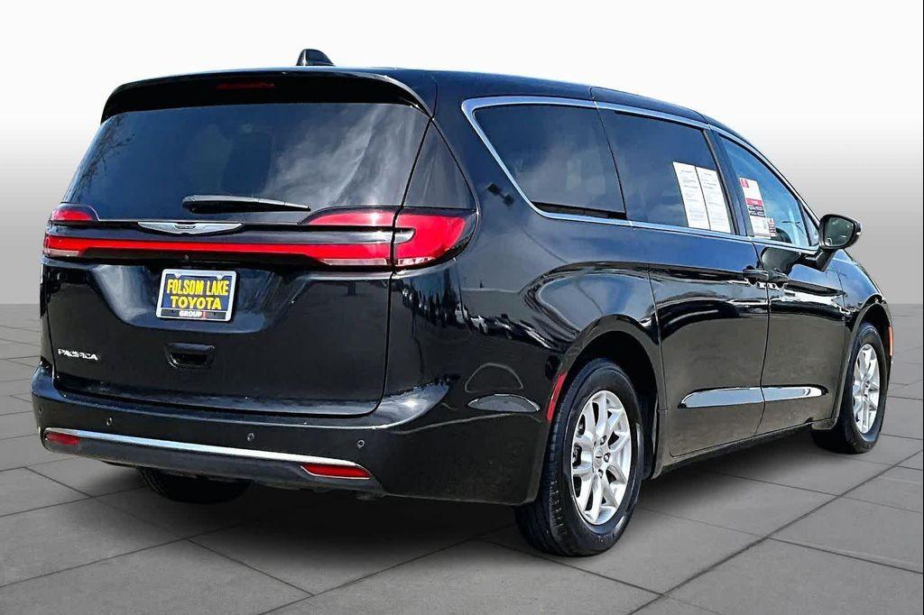 used 2024 Chrysler Pacifica car, priced at $25,262