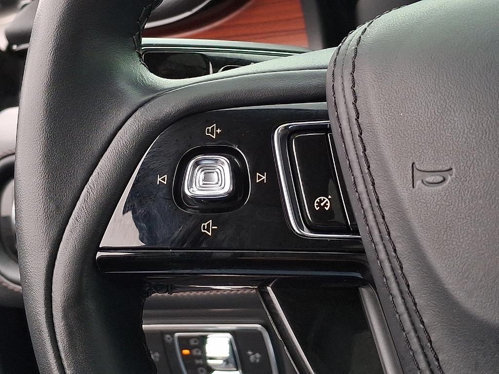 used 2023 Lincoln Aviator car, priced at $46,495