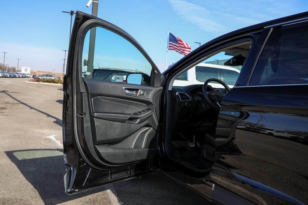used 2024 Ford Edge car, priced at $31,997