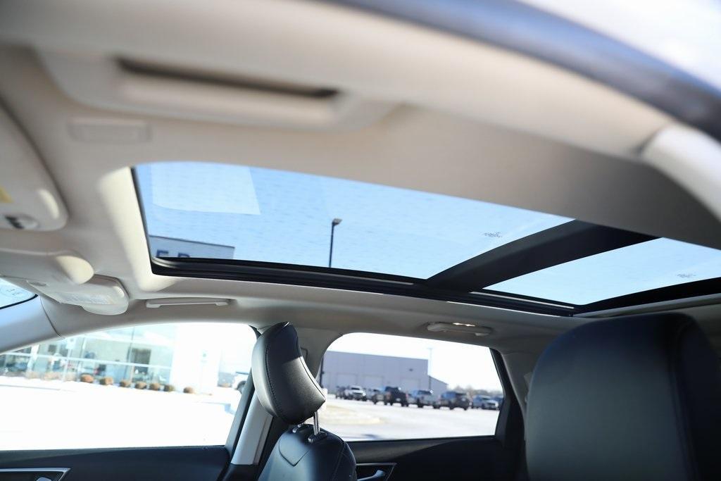 used 2023 Ford Edge car, priced at $25,997