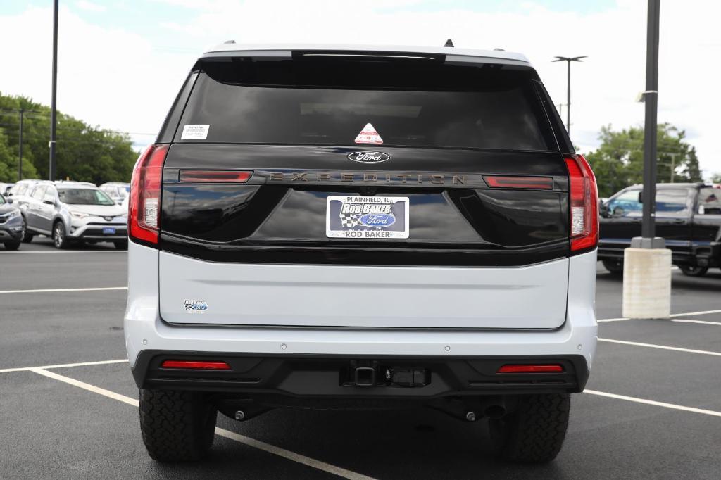 new 2026 Ford Expedition car, priced at $80,064