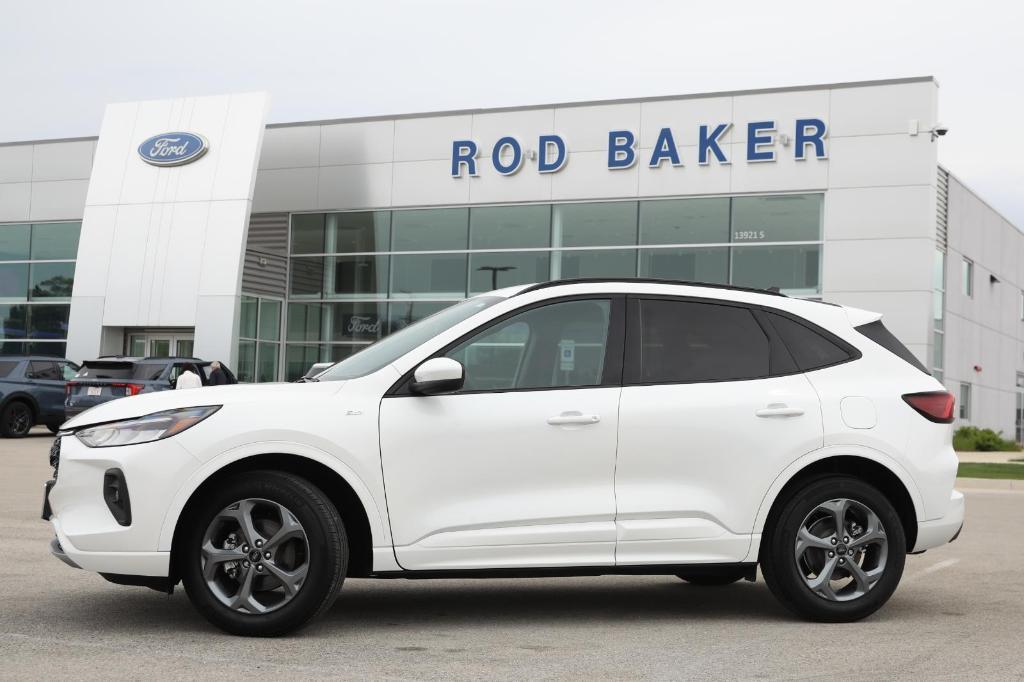 used 2024 Ford Escape car, priced at $28,992