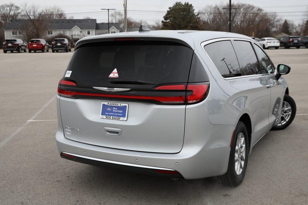 used 2024 Chrysler Pacifica car, priced at $25,795
