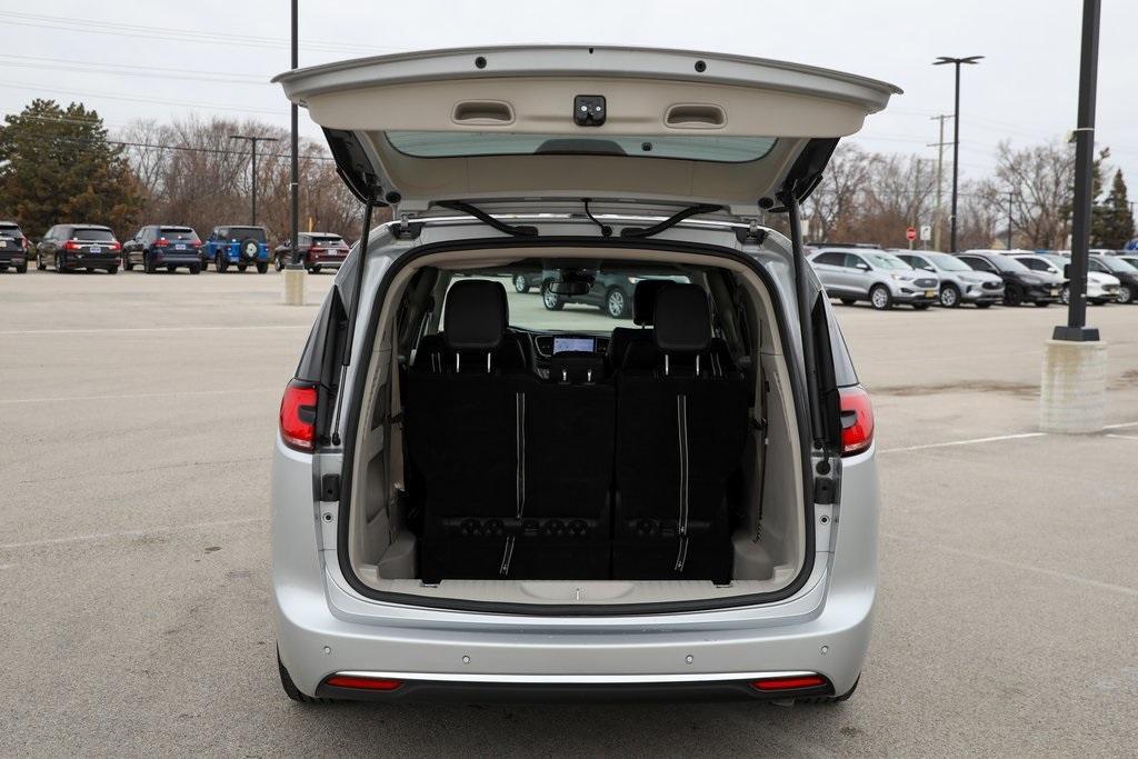 used 2024 Chrysler Pacifica car, priced at $25,795