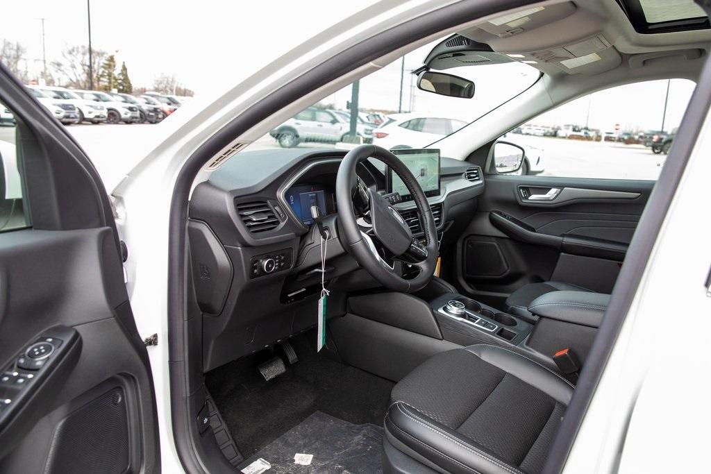 new 2025 Ford Escape car, priced at $32,829