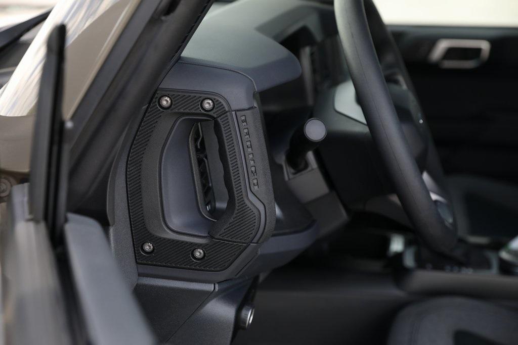 new 2025 Ford Bronco car, priced at $39,320