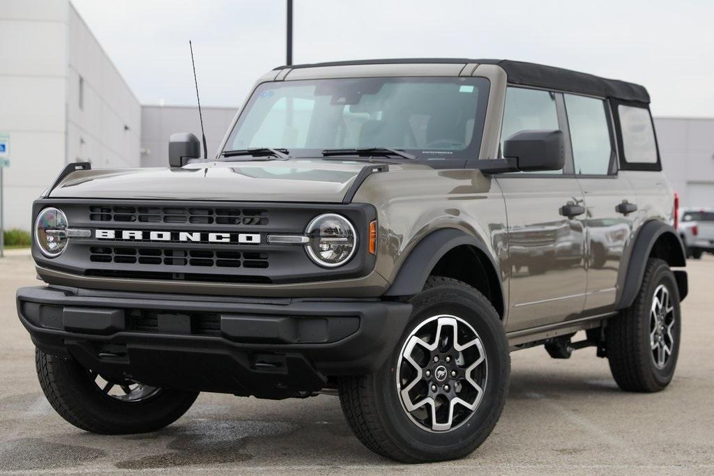 new 2025 Ford Bronco car, priced at $39,320
