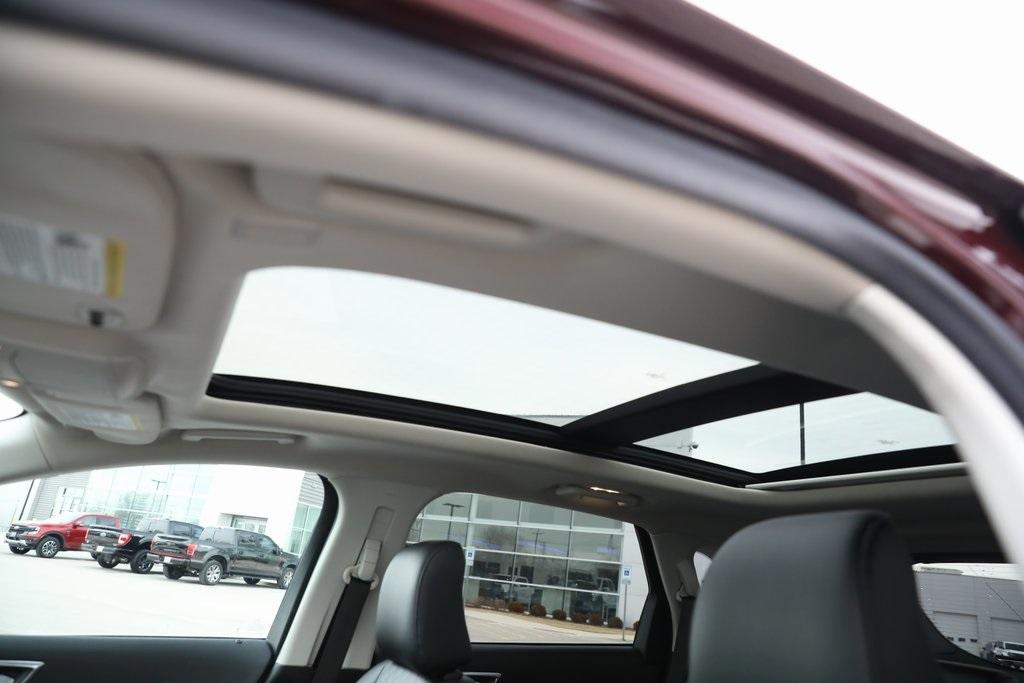 used 2024 Ford Edge car, priced at $31,997