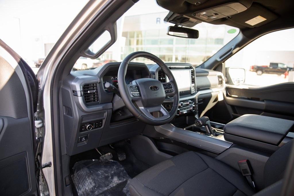 new 2025 Ford F-150 car, priced at $54,158