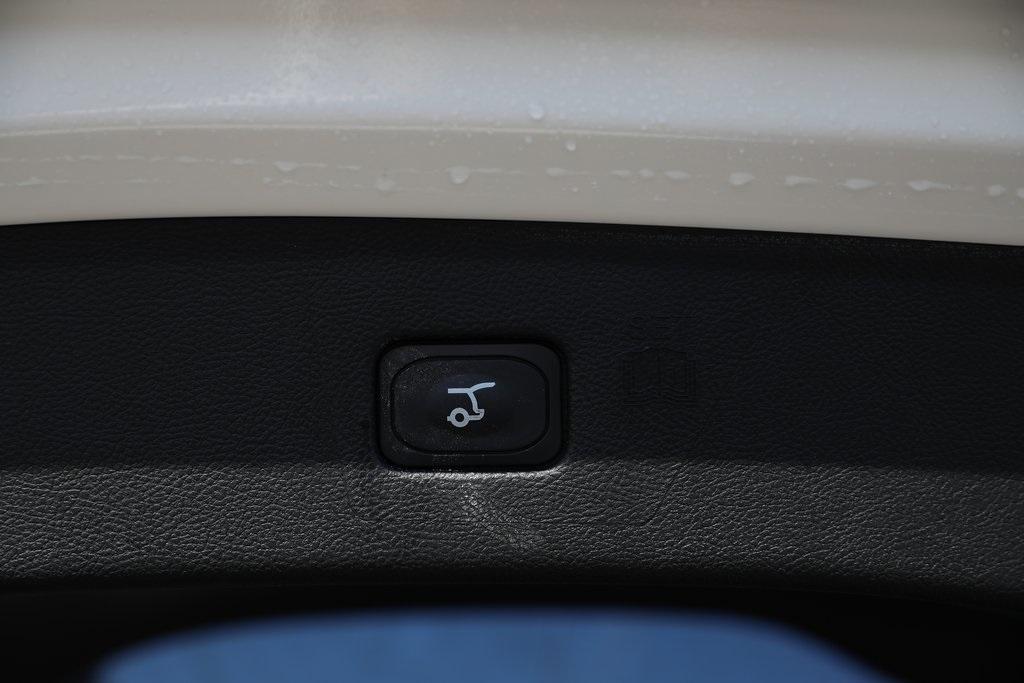 used 2024 Ford Edge car, priced at $34,487