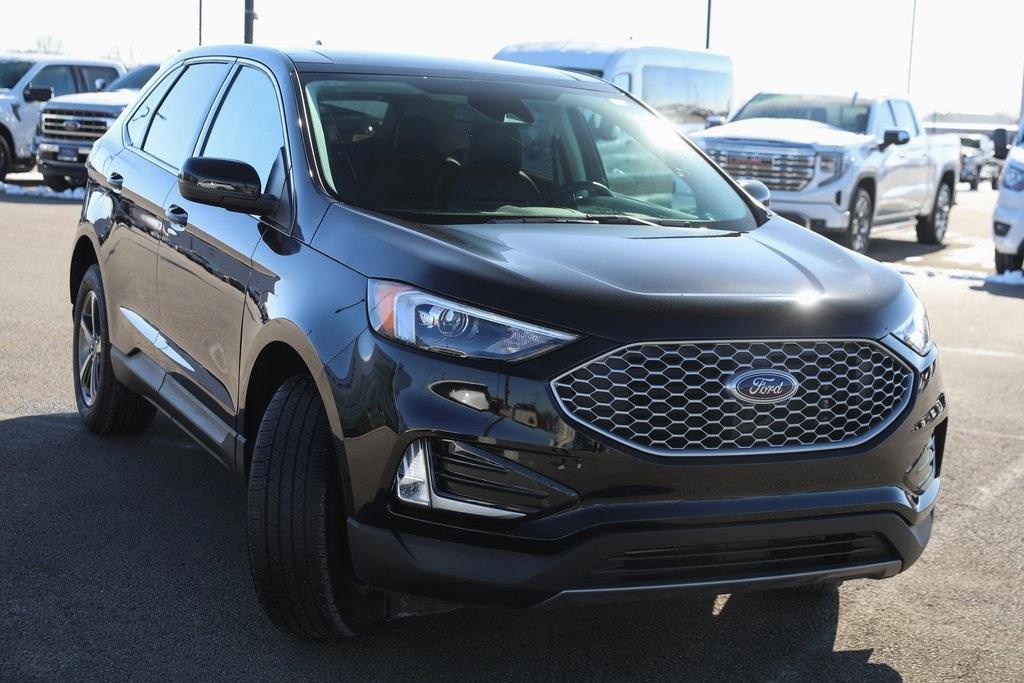 used 2024 Ford Edge car, priced at $28,997