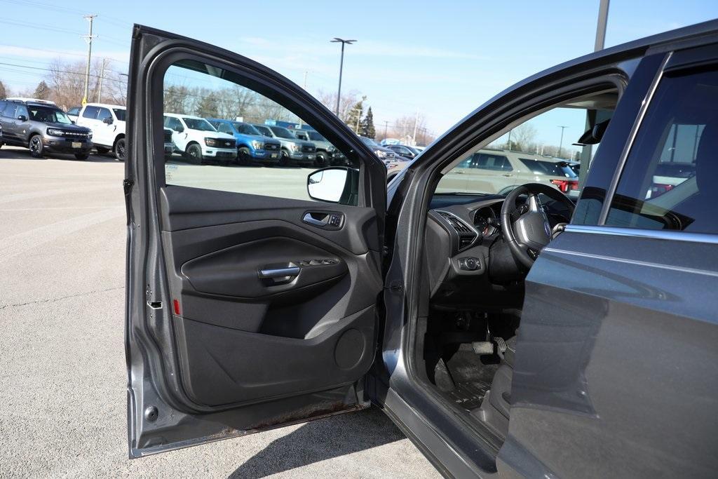used 2013 Ford Escape car, priced at $8,394