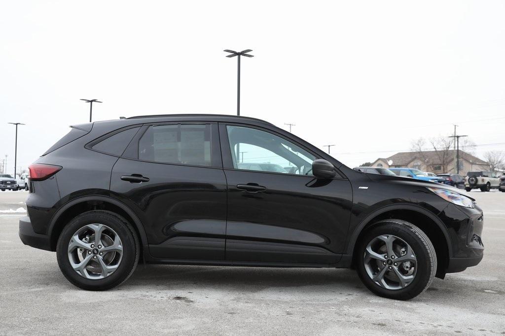 used 2025 Ford Escape car, priced at $28,977