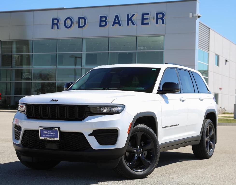 used 2022 Jeep Grand Cherokee car, priced at $25,955