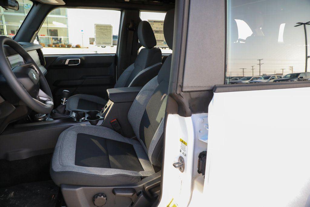 new 2025 Ford Bronco car, priced at $38,362
