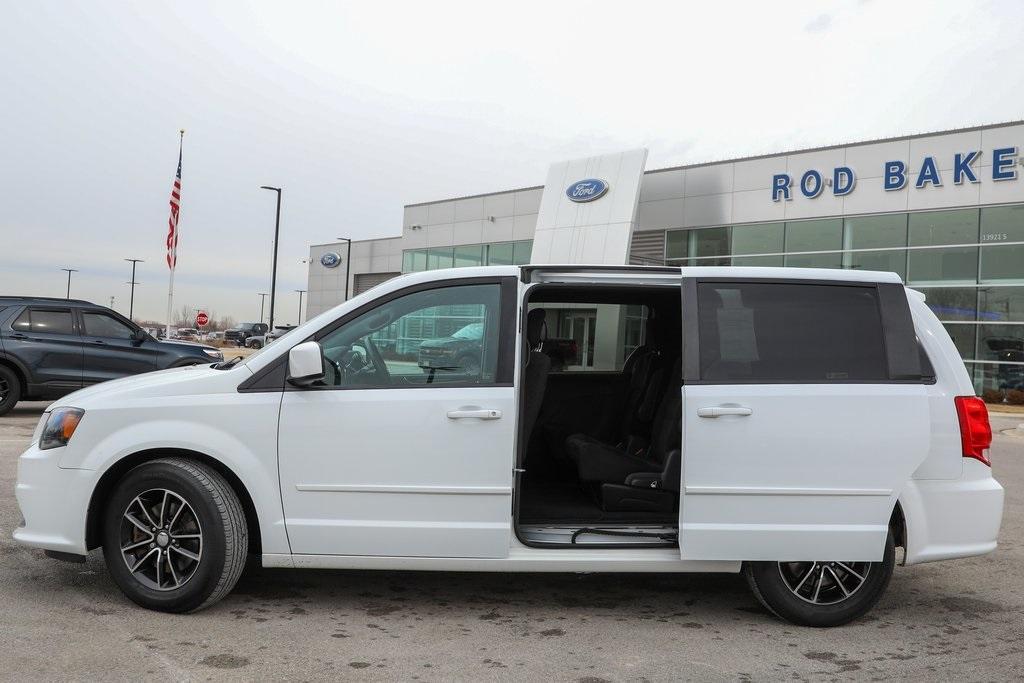 used 2016 Dodge Grand Caravan car, priced at $8,997