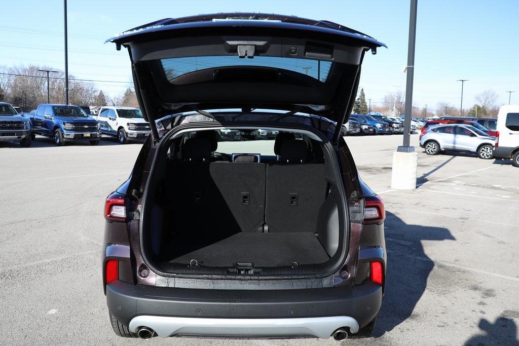 used 2023 Ford Escape car, priced at $22,994
