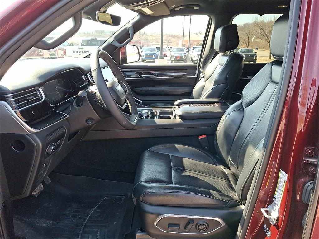 used 2022 Jeep Wagoneer car, priced at $36,159