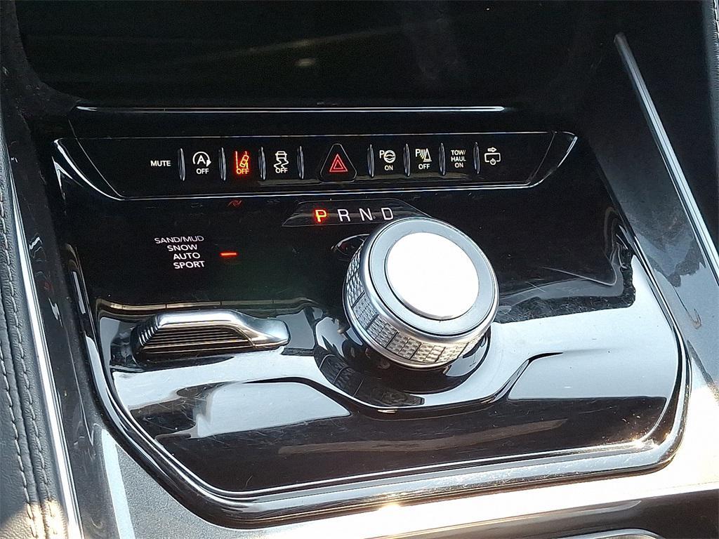 used 2022 Jeep Wagoneer car, priced at $36,159