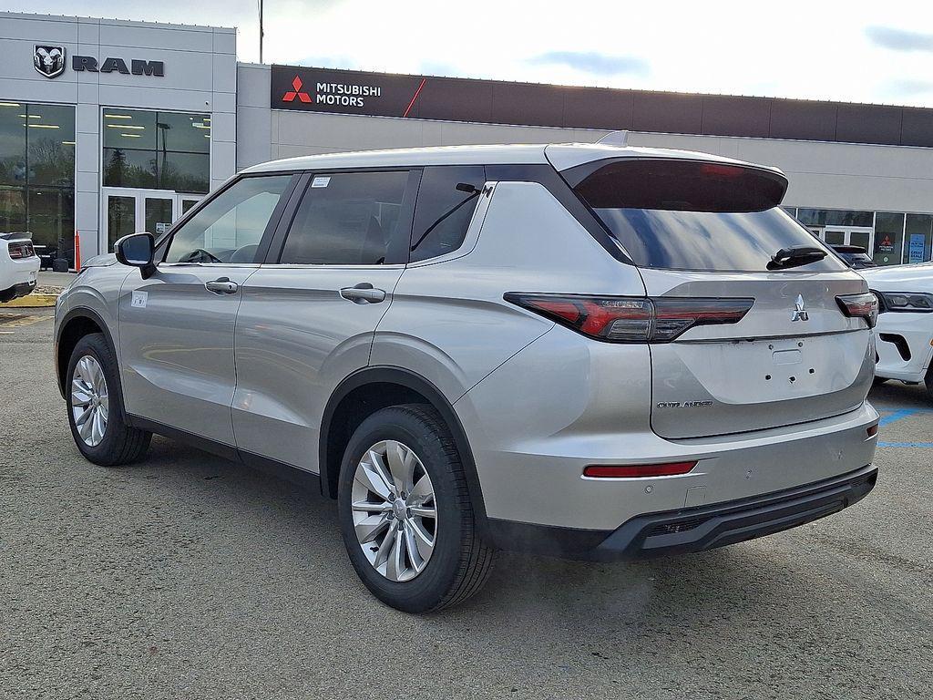 new 2026 Mitsubishi Outlander car, priced at $32,295