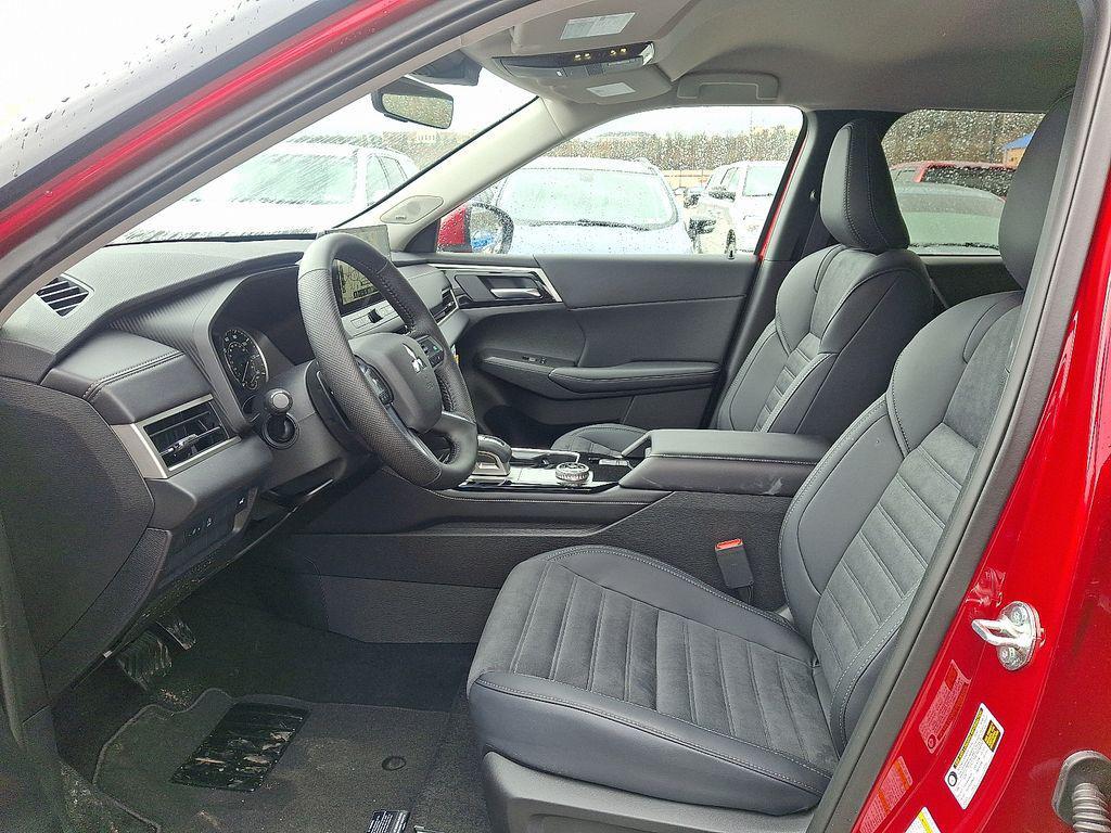 new 2026 Mitsubishi Outlander car, priced at $35,640