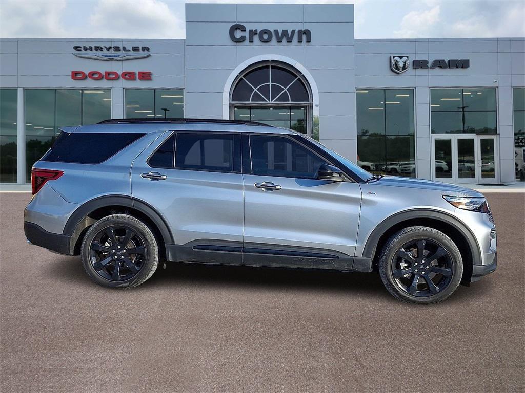 used 2024 Ford Explorer car, priced at $37,275