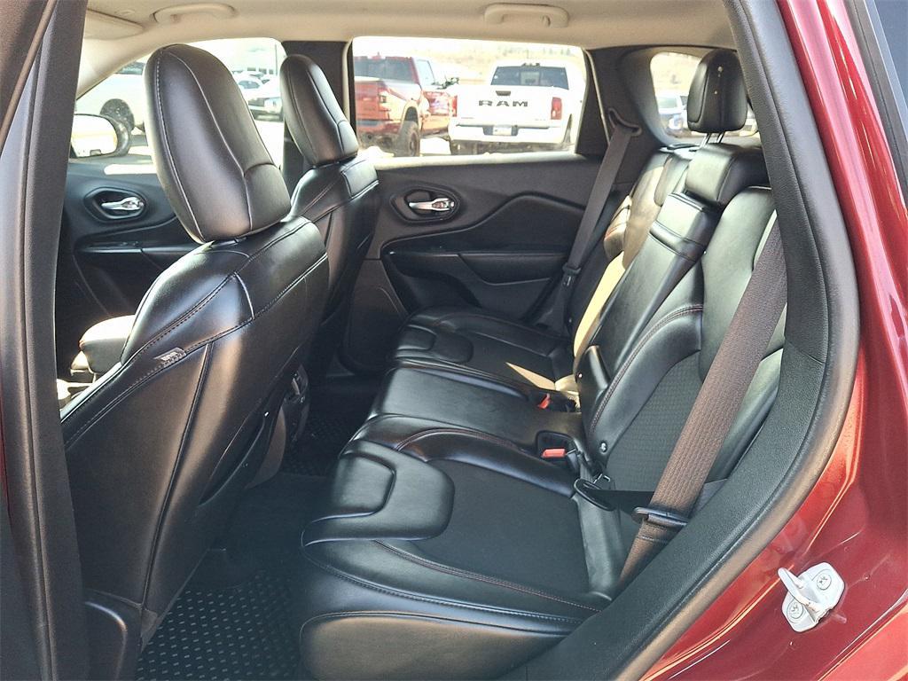 used 2019 Jeep Cherokee car, priced at $17,795