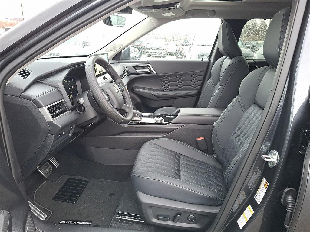 new 2026 Mitsubishi Outlander car, priced at $43,680