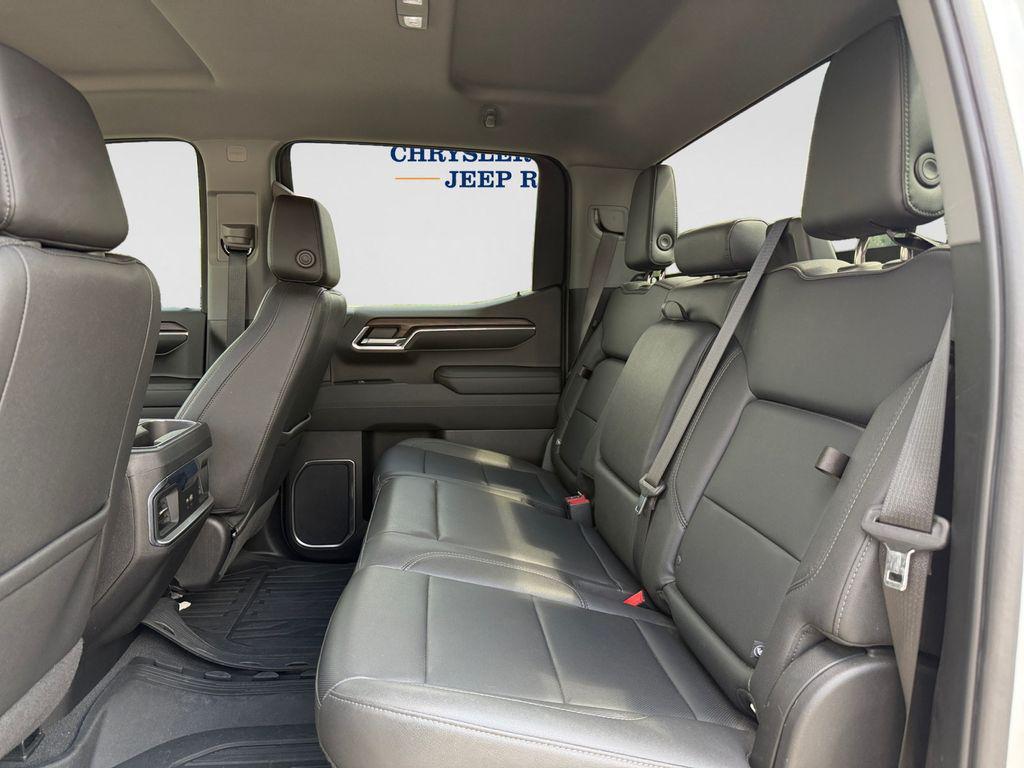 used 2022 GMC Sierra 1500 car, priced at $36,017