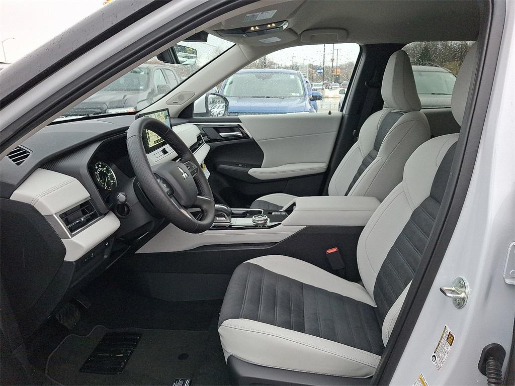 new 2026 Mitsubishi Outlander car, priced at $37,240