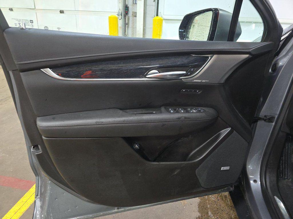 used 2021 Cadillac XT5 car, priced at $26,897