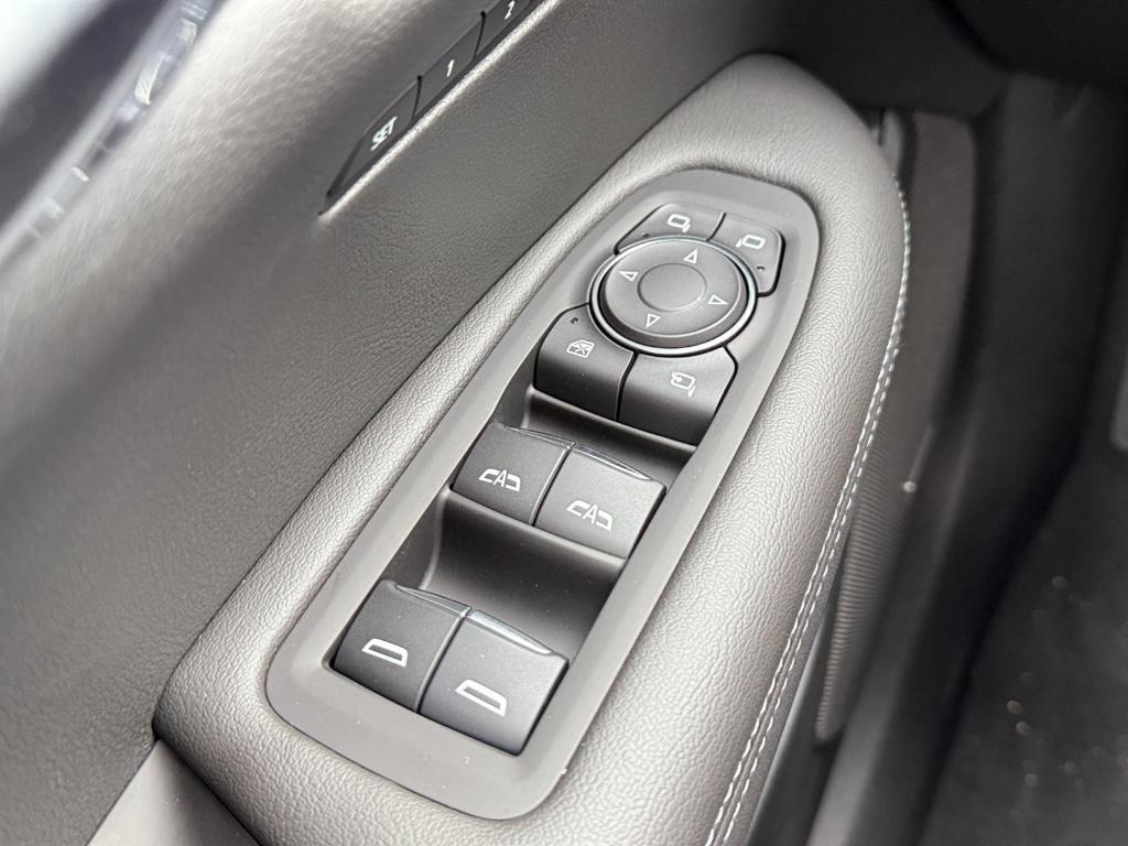 new 2025 Cadillac XT6 car, priced at $57,765