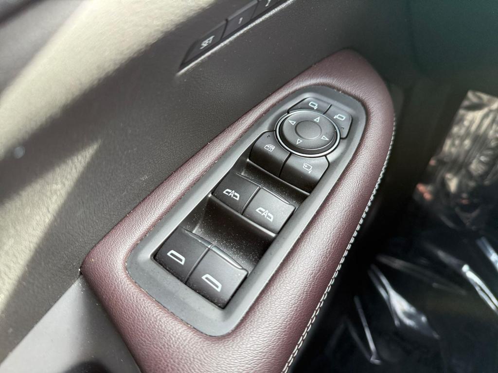 used 2021 Cadillac XT6 car, priced at $25,994