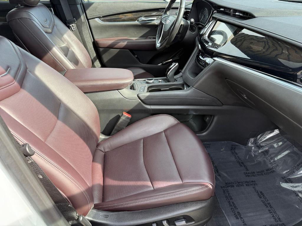 used 2021 Cadillac XT6 car, priced at $25,994