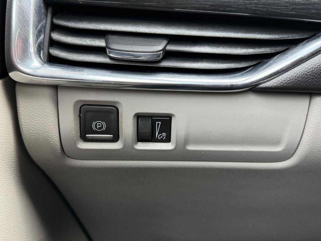 used 2020 Cadillac XT4 car, priced at $22,996