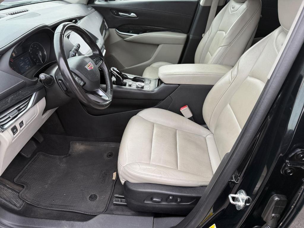 used 2020 Cadillac XT4 car, priced at $22,996