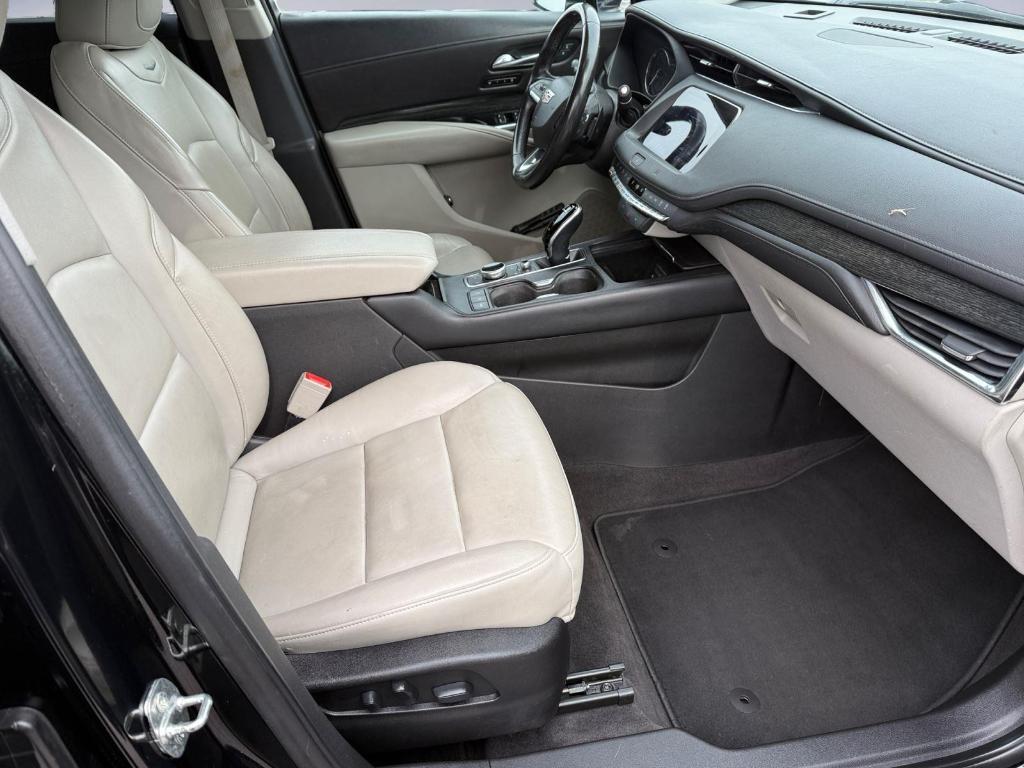 used 2020 Cadillac XT4 car, priced at $22,996