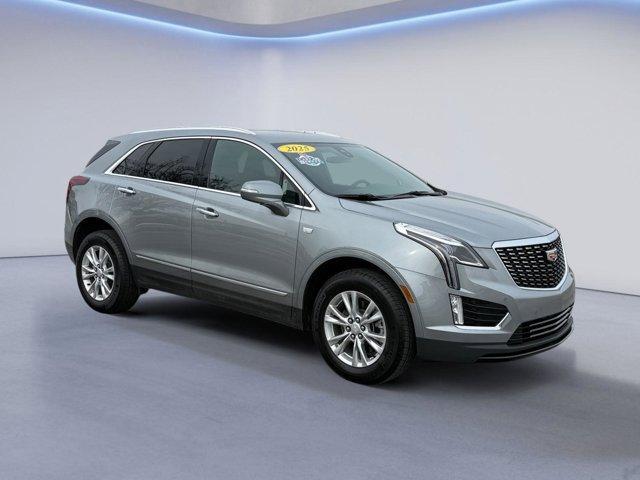 used 2025 Cadillac XT5 car, priced at $43,991