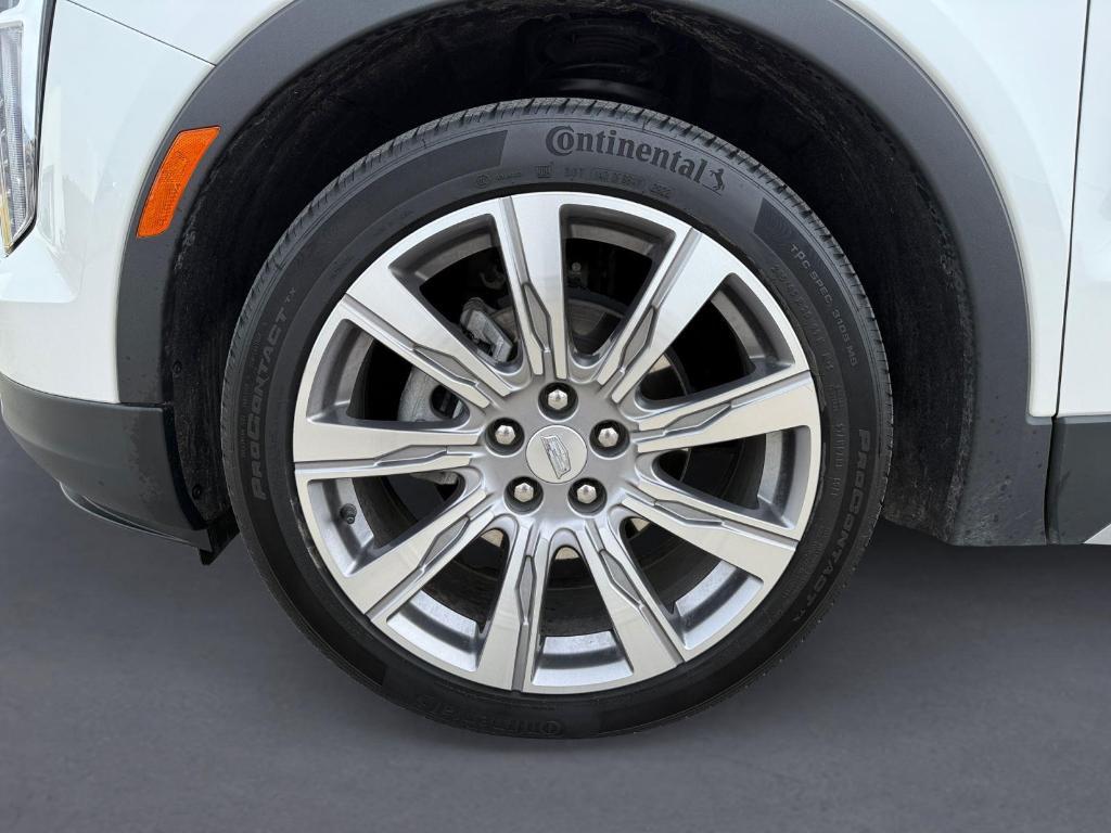 used 2023 Cadillac XT4 car, priced at $30,996