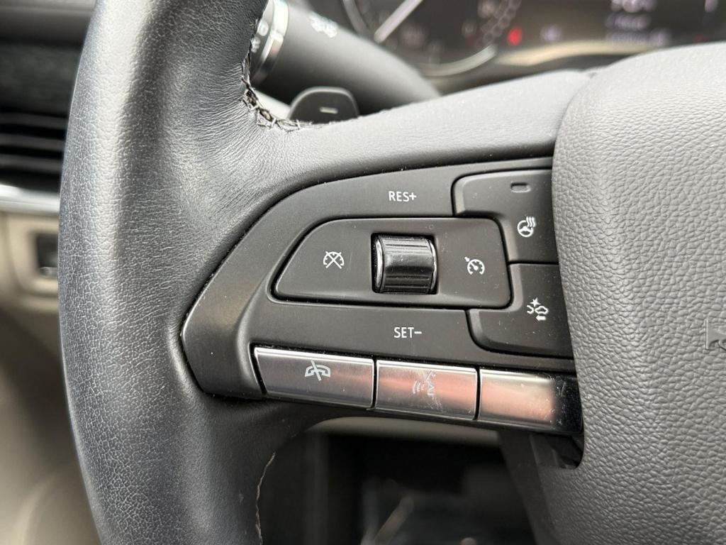 used 2023 Cadillac XT4 car, priced at $30,996