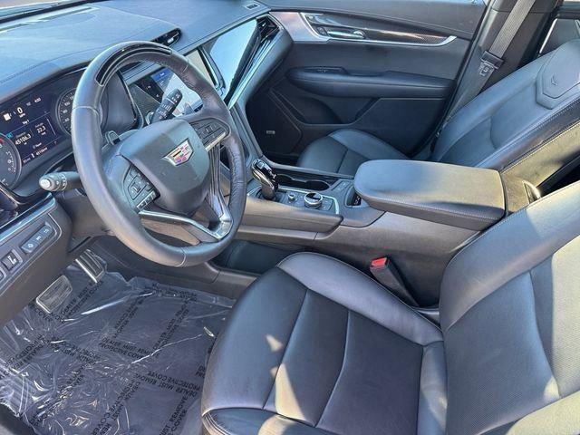 used 2023 Cadillac XT6 car, priced at $41,894