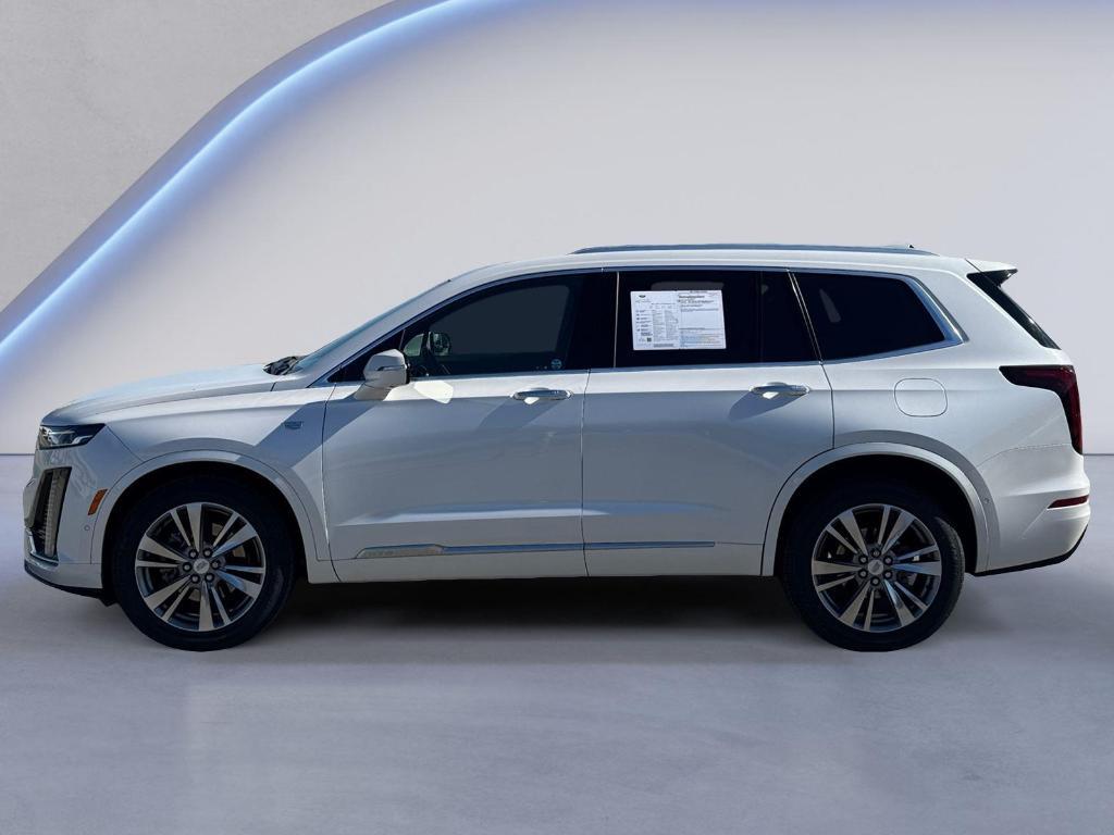 used 2022 Cadillac XT6 car, priced at $40,995